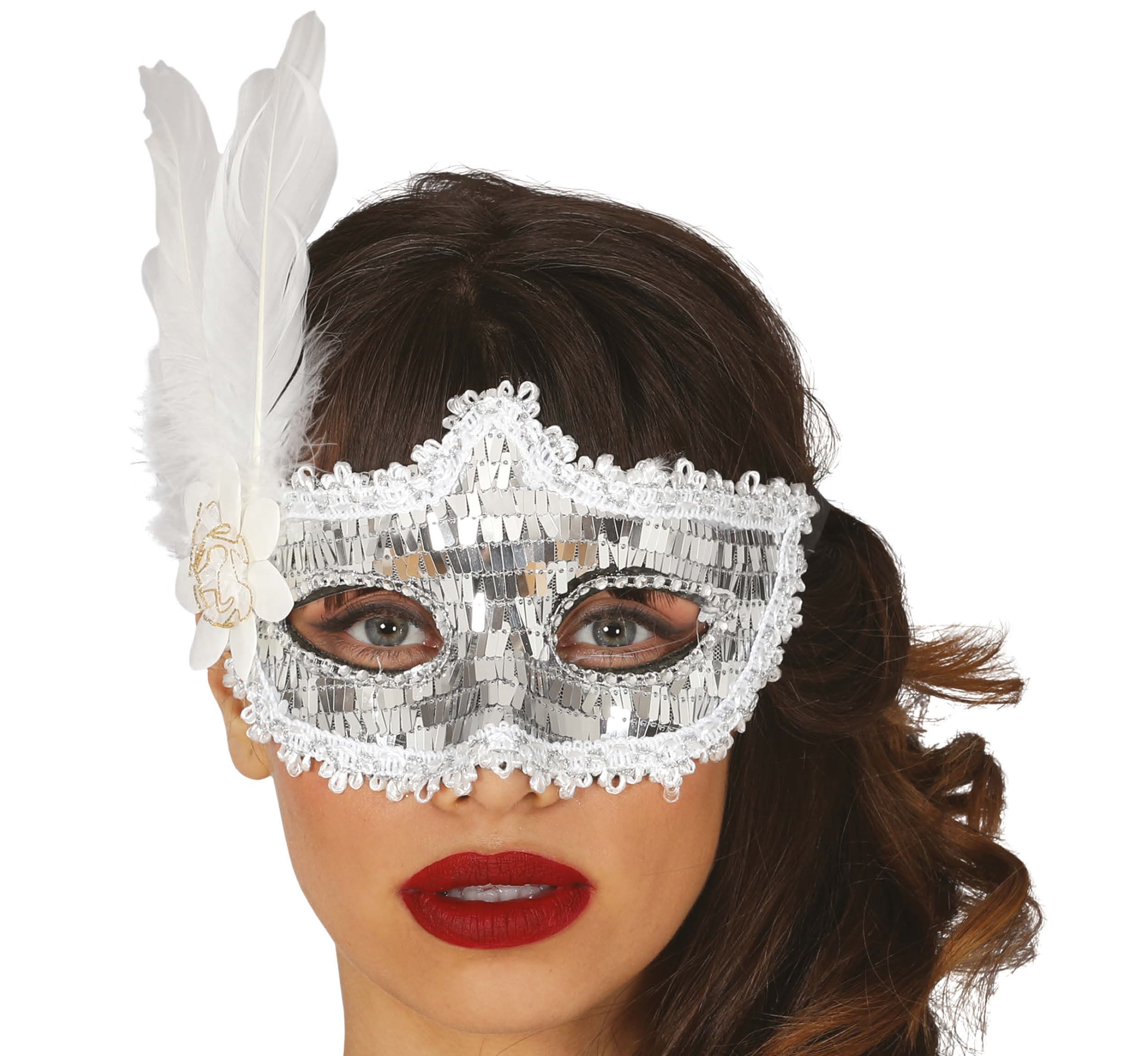 Sølvfarvet maske med fjer